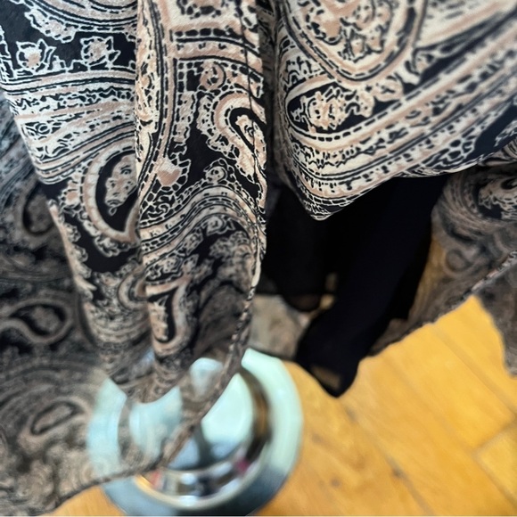 Cinq á Sept Stephanie Paisley Smocked Blouse sze M - Picture 8 of 16